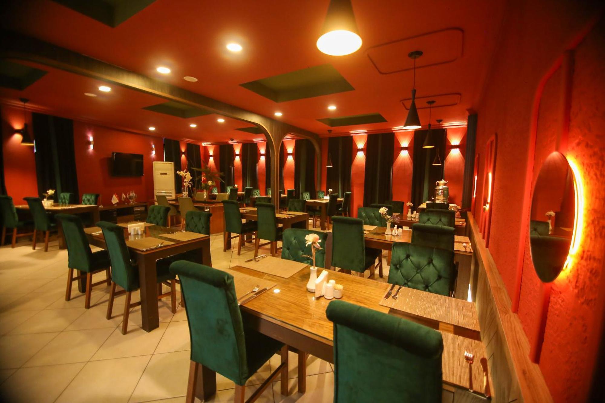Cevik Palace Hotel Анталия Екстериор снимка