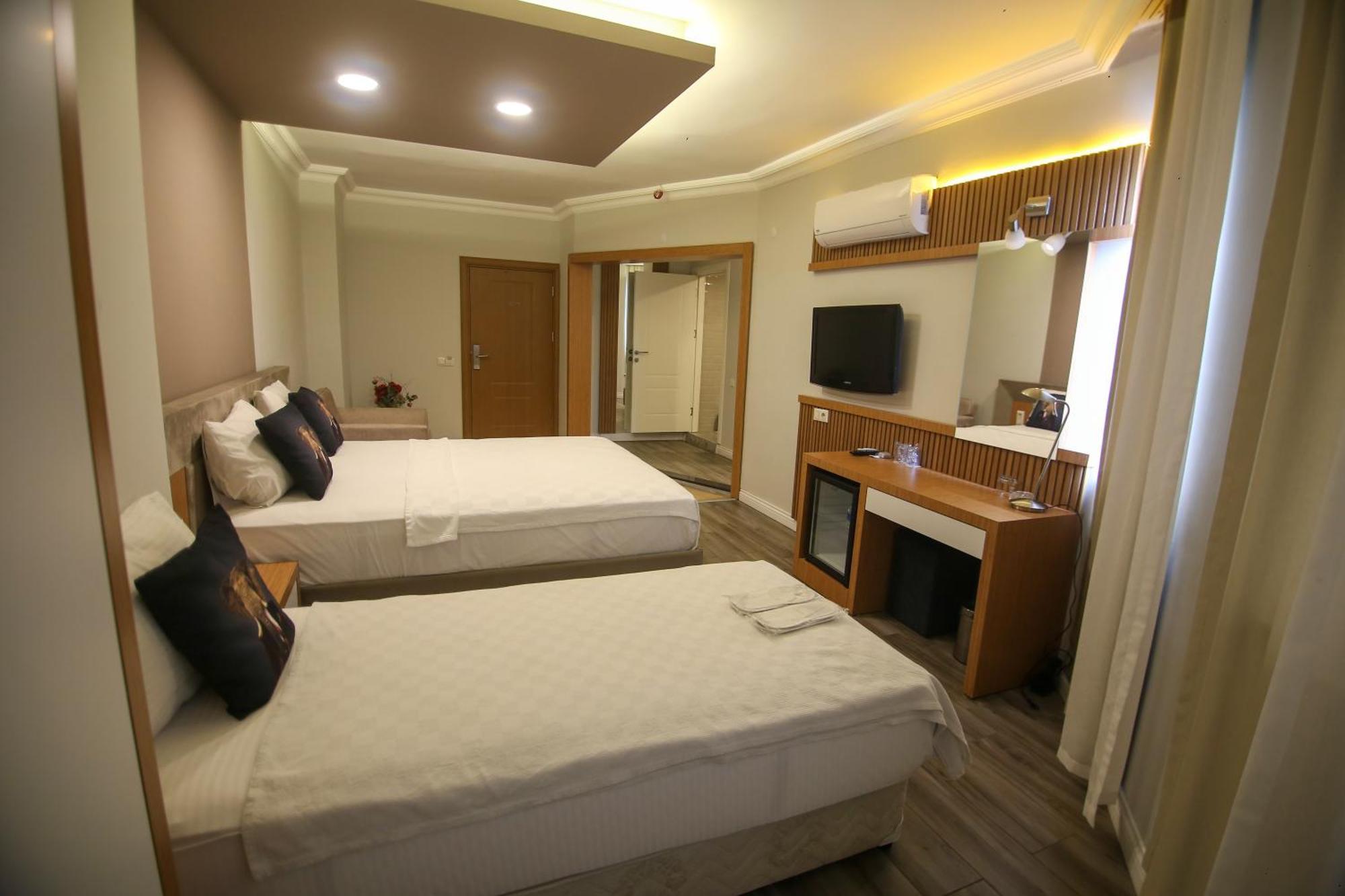 Cevik Palace Hotel Анталия Екстериор снимка