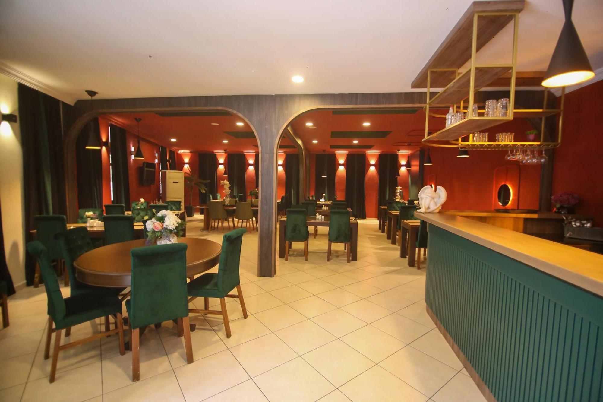 Cevik Palace Hotel Анталия Екстериор снимка