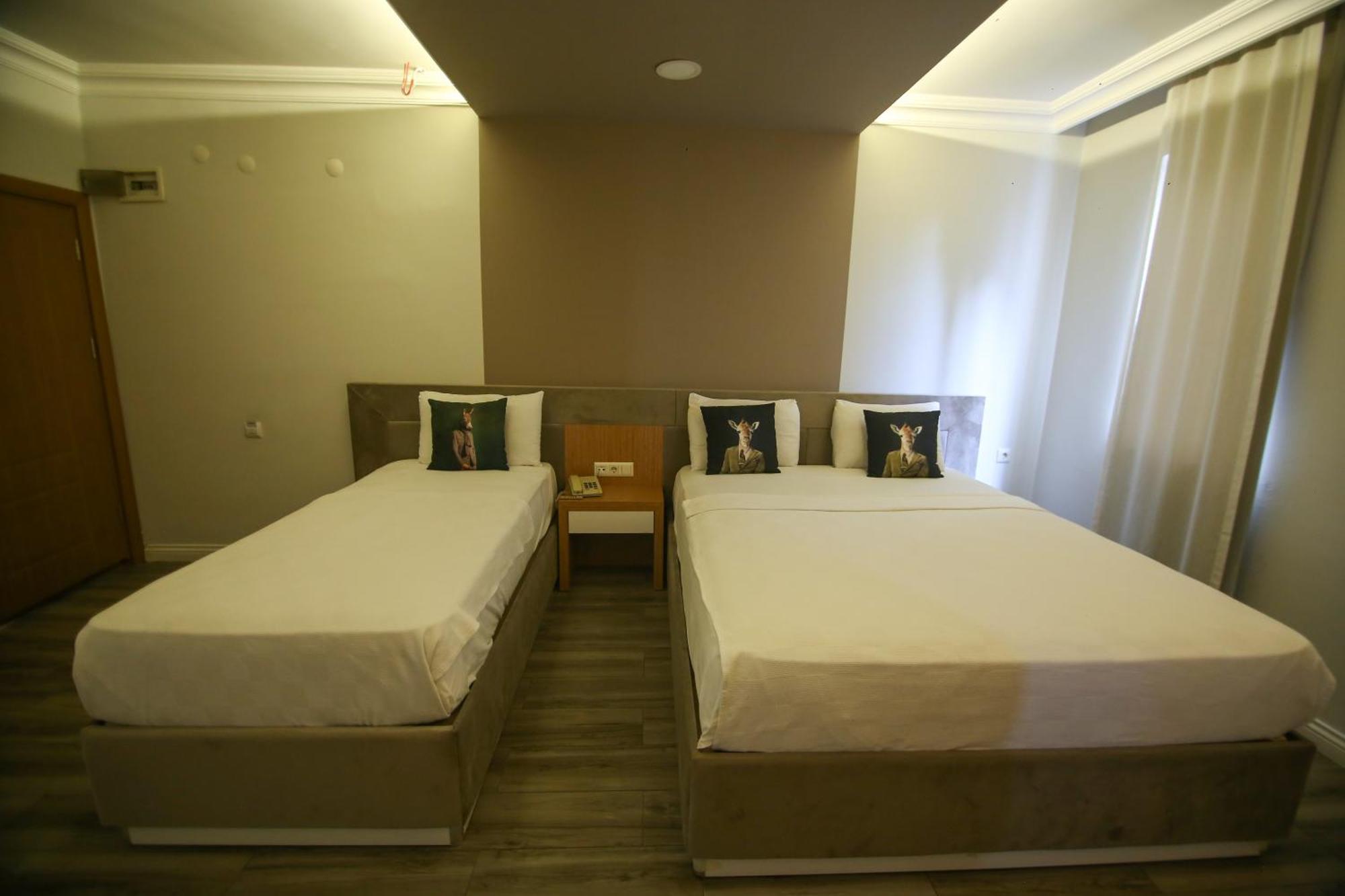 Cevik Palace Hotel Анталия Екстериор снимка
