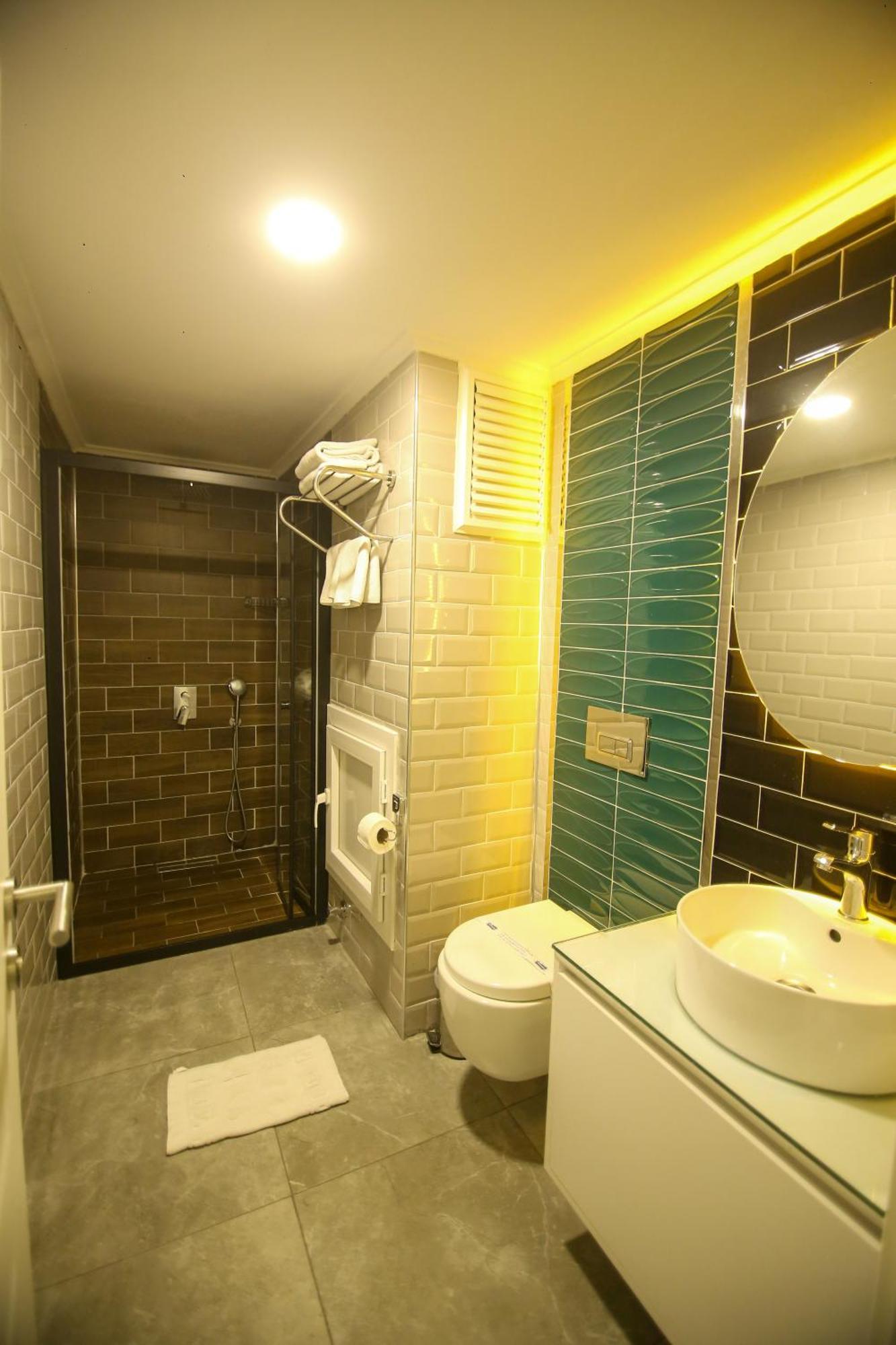 Cevik Palace Hotel Анталия Екстериор снимка